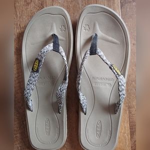 Keen flip flops